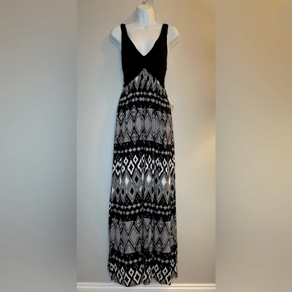 Forever 21 | NWOT Tribal Maxi Dress - Picture 1 of 6